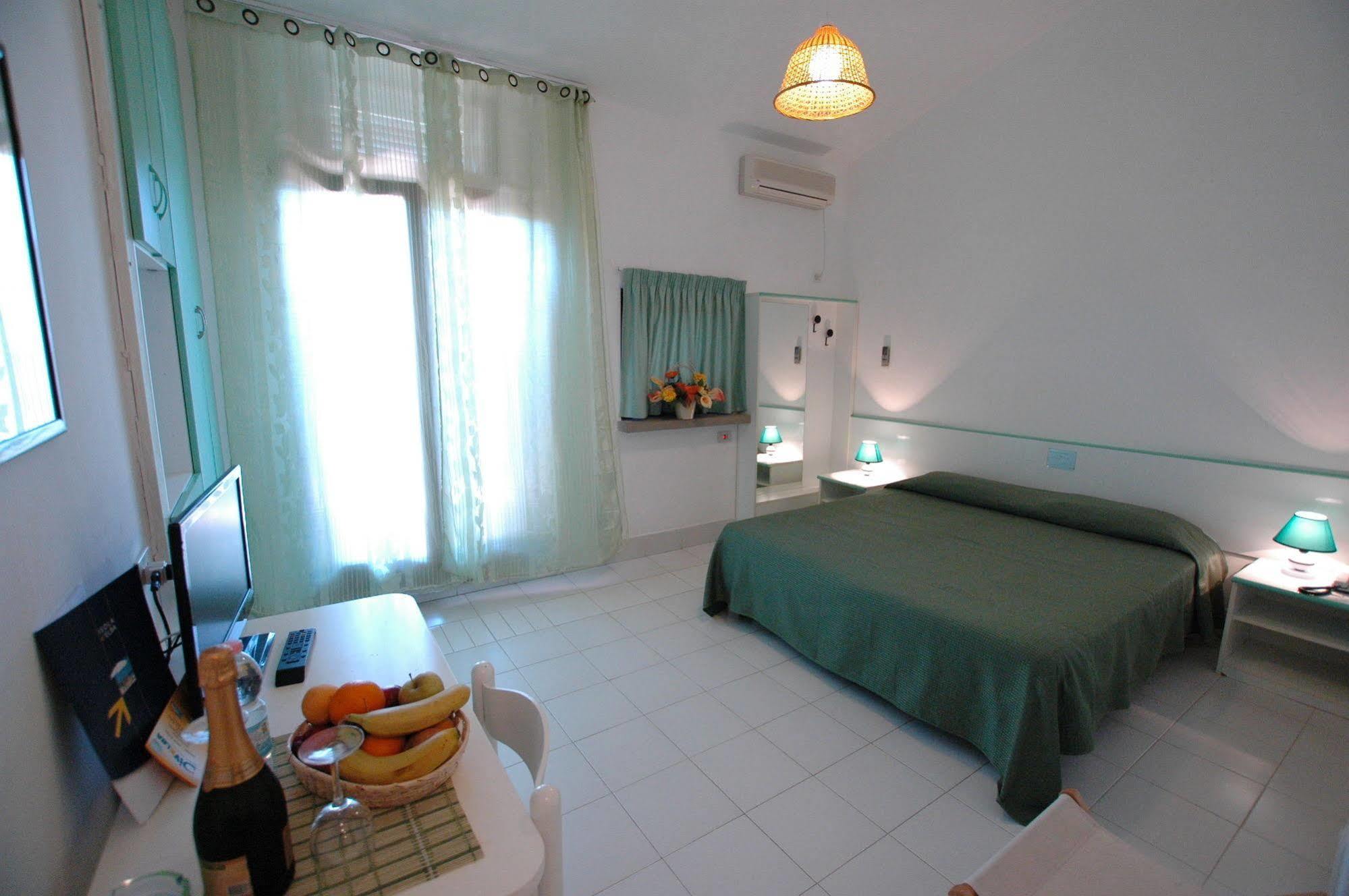 קאפוליברי Hotel Capo Di Stella מראה חיצוני תמונה