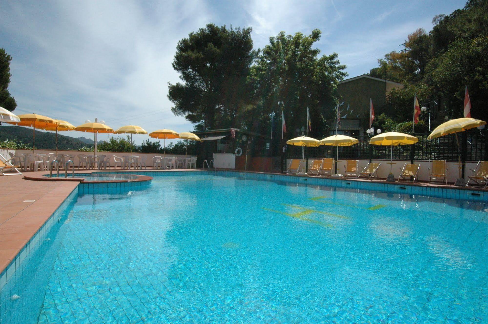קאפוליברי Hotel Capo Di Stella מראה חיצוני תמונה